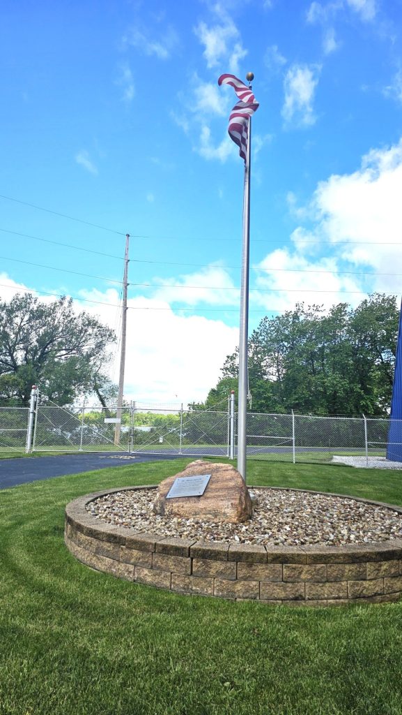 IN MEMORIAM AIRSHIP DEVELOPMENT FLAGPOLE