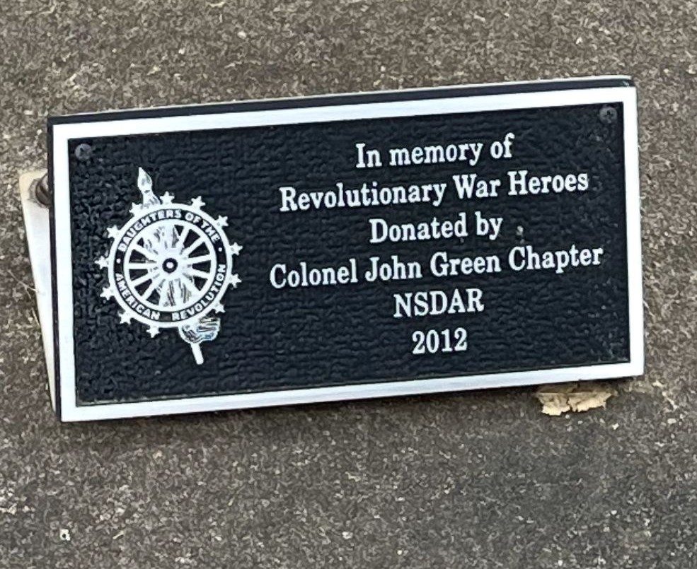 IN MEMORY OF REVOLUTIONARY WAR HEROES MEMORIAL BENCH PLAQUE