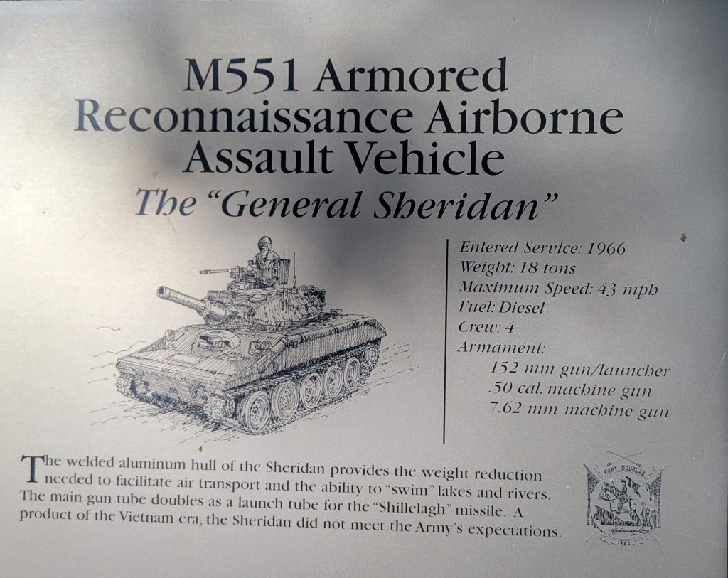 M551 ARMORED RECONNAISSANCE AIRBORNE ASSAULT VEHICLE MEMORIAL PLAQUE