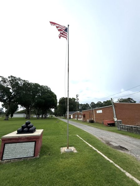 OUR HEROES WHO DIED IN SERVICE WAR MEMORIAL FLAGPOLE