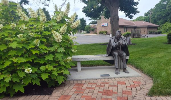 POPPIES WAR MEMORIAL STATUE