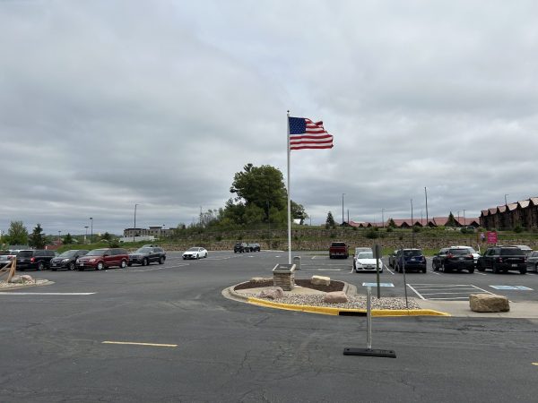 TANGER OUTLET CENTER SAUK COUNTY VETERANS MEMORIAL FLAGPOLE