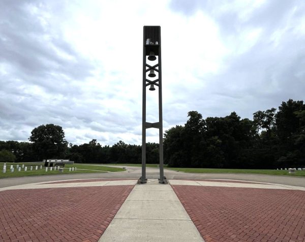 THIS CARILLON DEDICATED TO ALL IN THE ARMED FORCES MEMORIAL