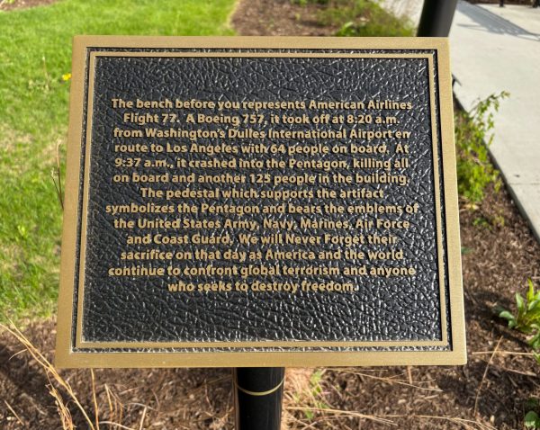 AMERICAN AIRLINES FLIGHT 77 MEMORIAL PLAQUE