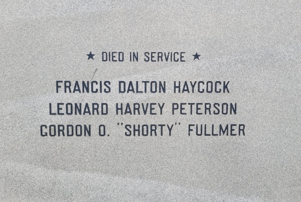 CIRCLEVILLE VETERANS MEMORIAL STONE D