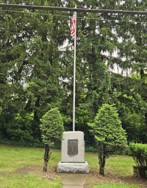 CRESCENT TOWNSHOP GREAT WORLD WAR MEMORIAL