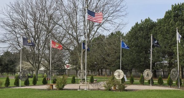DELAVAN LEST WE FORGET VETERANS MEMORIAL