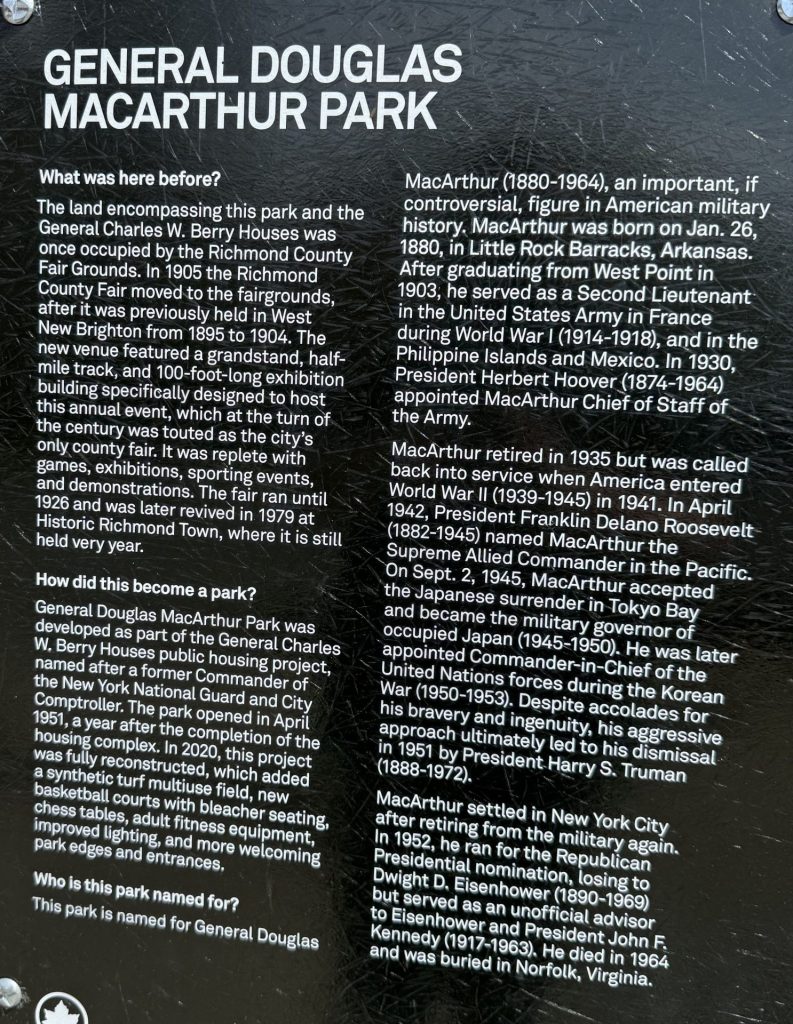 GENERAL DOUGLAS MACARTHUR PARK MEMORIAL PLAQUE