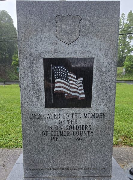GILMER COUNTY UNION SOLDIERS MEMORIAL CLOSE-UP