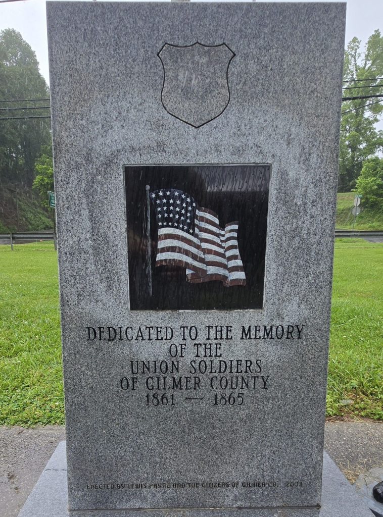 GILMER COUNTY UNION SOLDIERS MEMORIAL CLOSE-UP