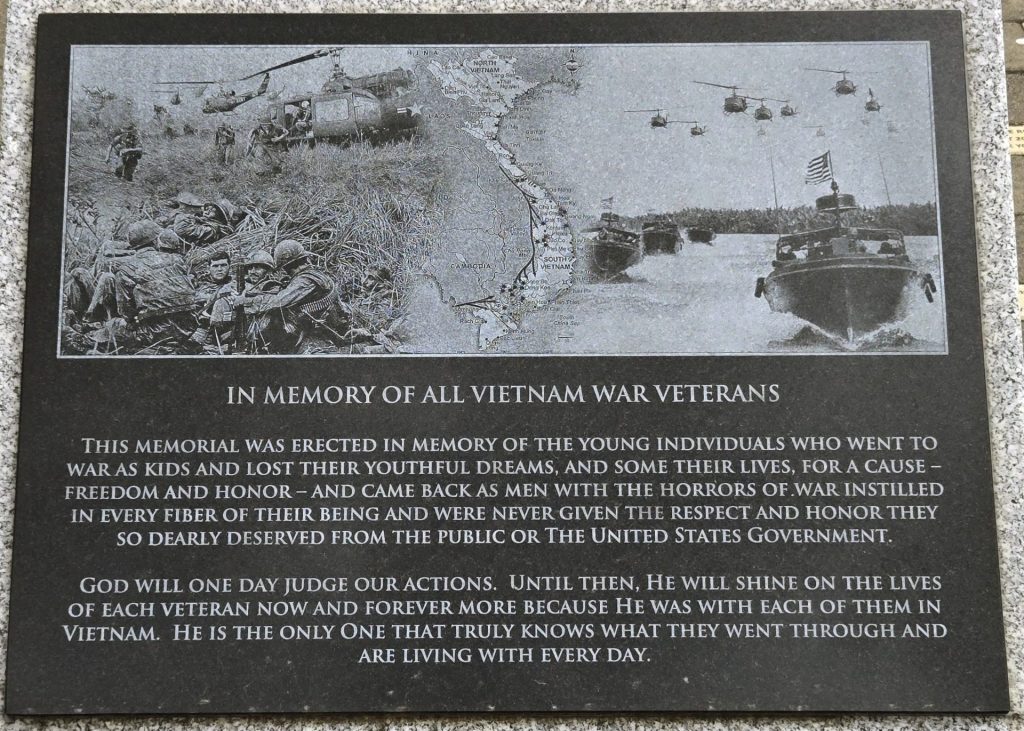 IN MEMORY OF ALL VIETNAM WAR VETERANS MEMORIAL PLAQUE