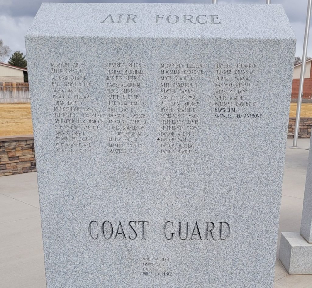 LOA WAR VETERANS MEMORIAL STONE G