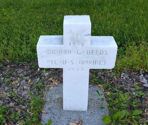 MINARD G DEEDS WAR MEMORIAL CROSS