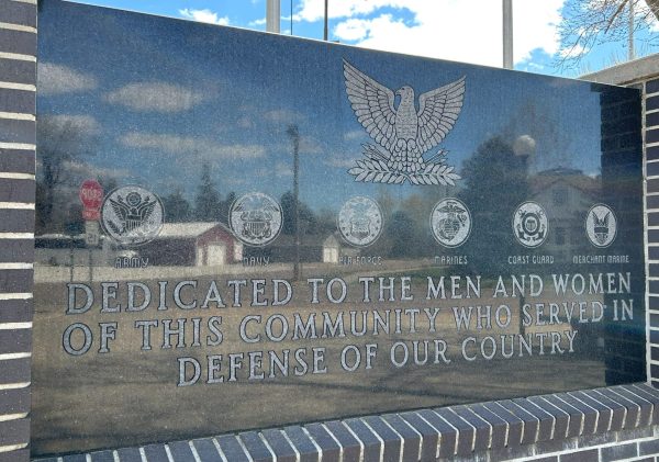 PLATTE COMMUNITY VETERANS MEMORIAL