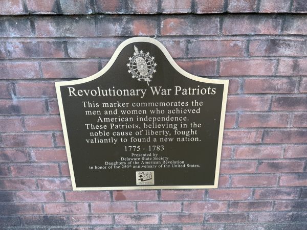 REVOLUTIONARY WAR PATRIOTS MEMORIAL MARKER DOVER
