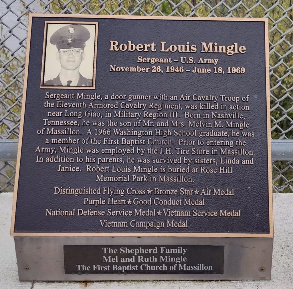 ROBERT LOUIS MINGLE WAR MEMORIAL PLAQUE