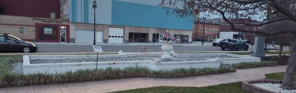 VETERANS MEMORIAL FOUNTAIN