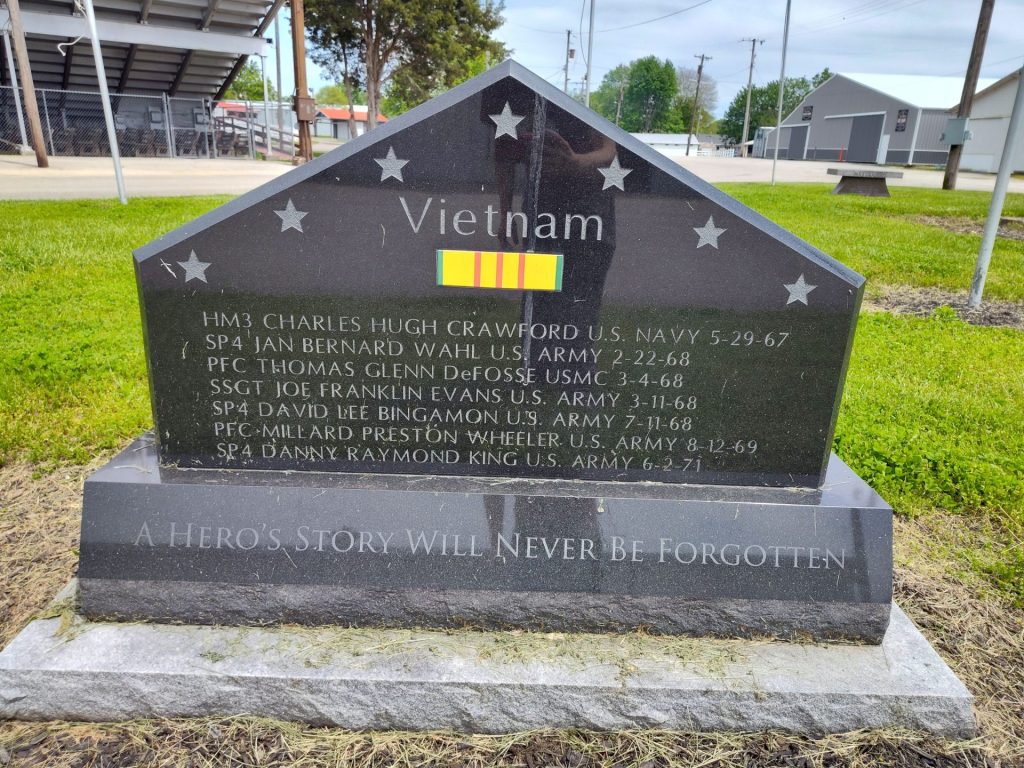 VIETNAM A HERO’S STORY WILL NEVER BE FORGOTTEN WAR MEMORIAL FRONT