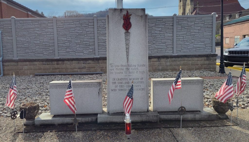 CHESTER, WV VETERANS MEMORIAL