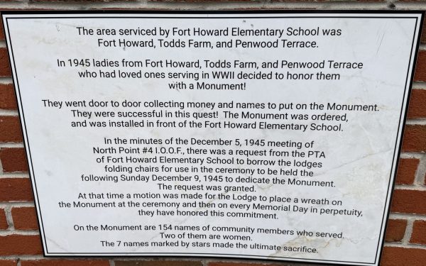 FORT HOWARD WWII MONUMENT PLAQUE