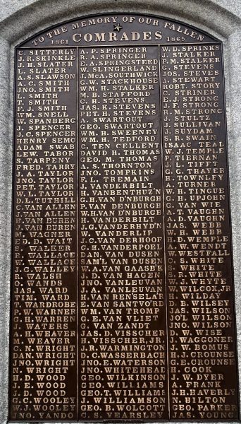 GRAND ARMY OF THE REPUBLIC MEMORIAL 1861-1865 PLAQUE C
