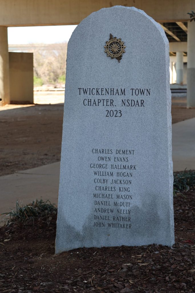 IN HONOR OF THE REVOLUTIONARY SOLDIERS BURIED IN MADISON COUNTY, ALABAMA MEMORIAL RIGHT STONE