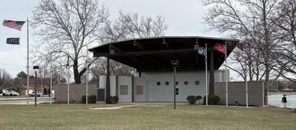 LAKE PARK MEMORIAL PAVILION