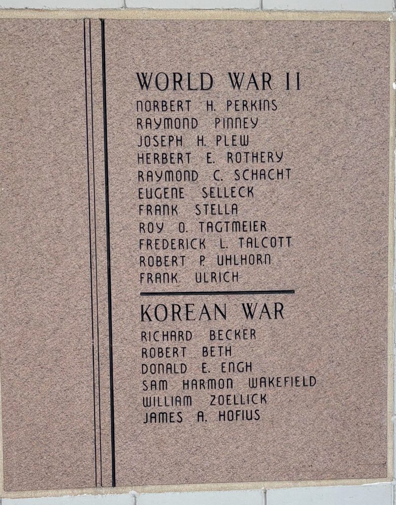 LAKE PARK MEMORIAL PAVILION PLAQUE D