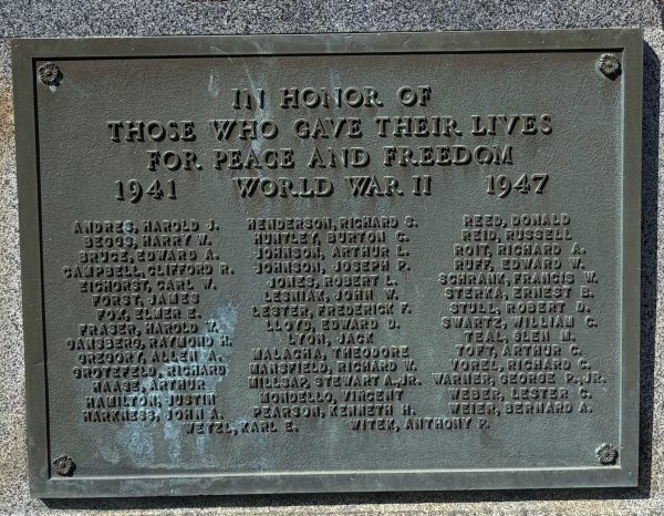 MEMORIAL PARK DOWNERS GROVE WORLD WAR II PLAQUE