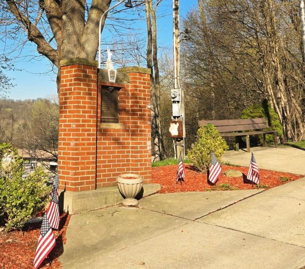 NORTH IRWIN AND VICINITY ARMED FORCES WAR MEMORIAL