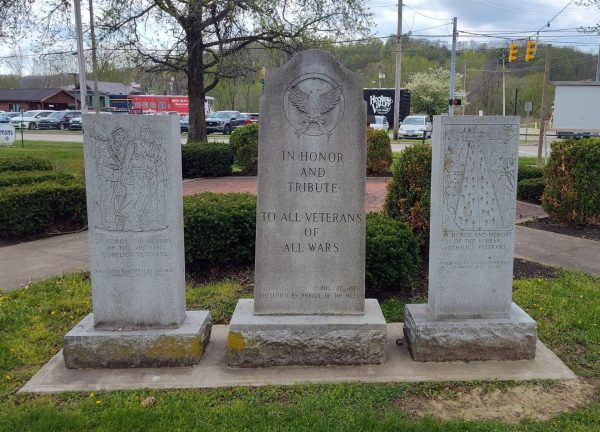 PARADE OF THE HILLS ALL WAR VETERANS MEMORIAL