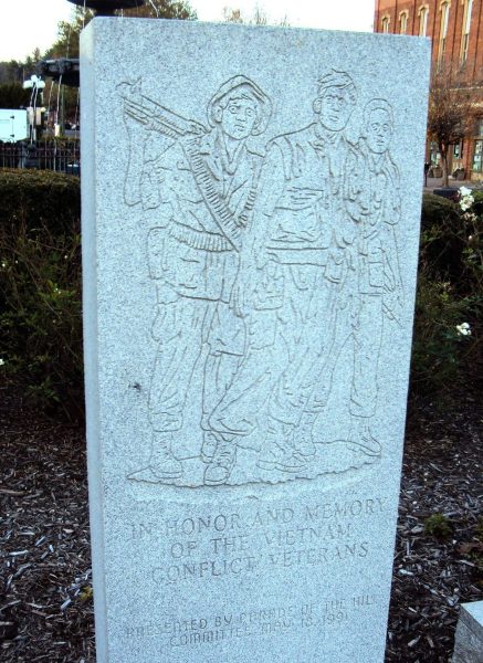PARADE OF THE HILLS ALL WAR VETERANS MEMORIAL STONE B