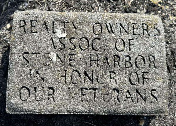REALTY OWNERS ASSOC. OF STONE HARBOR IN HONOR OF OUR VETERANS MEMORIAL STONE