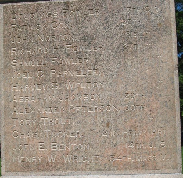 SOLDIERS’ MONUMENT ON THE GUILFORD GREEN MEMORIAL STONE E