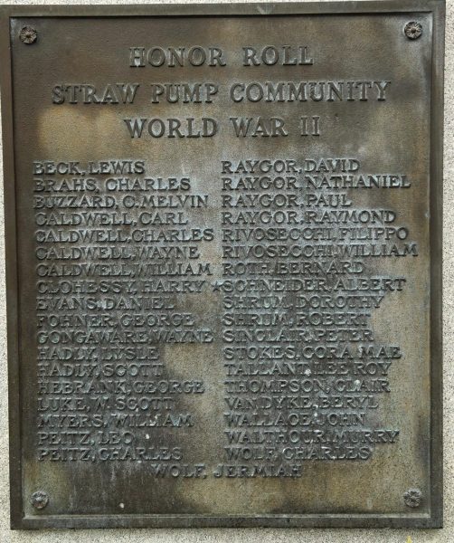 STRAW PUMP COMMUNITY WORLD WAR II HONOR ROLL MEMORIAL PLAQUE