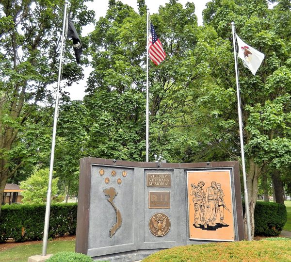 STREATOR VIETNAM VETERANS MEMORIAL