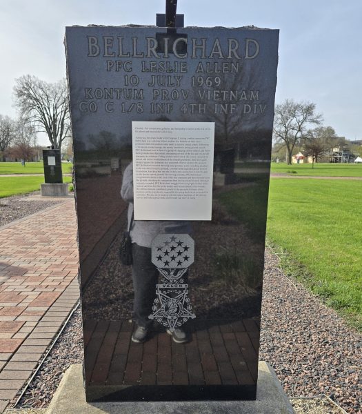 VETERANS PLAZA-MEDAL OF HONOR VETERANS WALKWAY STONE C