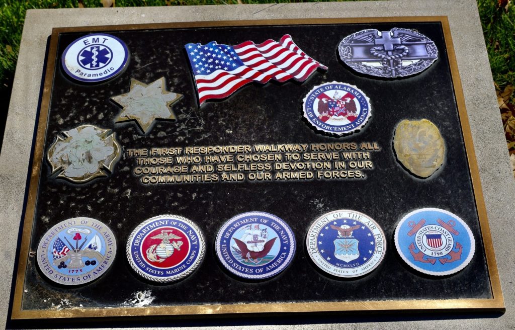 WOUNDED WARRIOR-COMBAT MEDIC STATUE MEMORIAL PLAQUE E