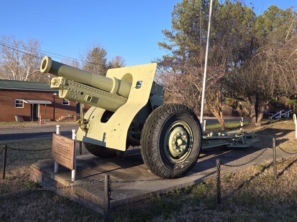 AMERICAN LEGION POST 234 WORLD WARS MEMORIAL CANNON
