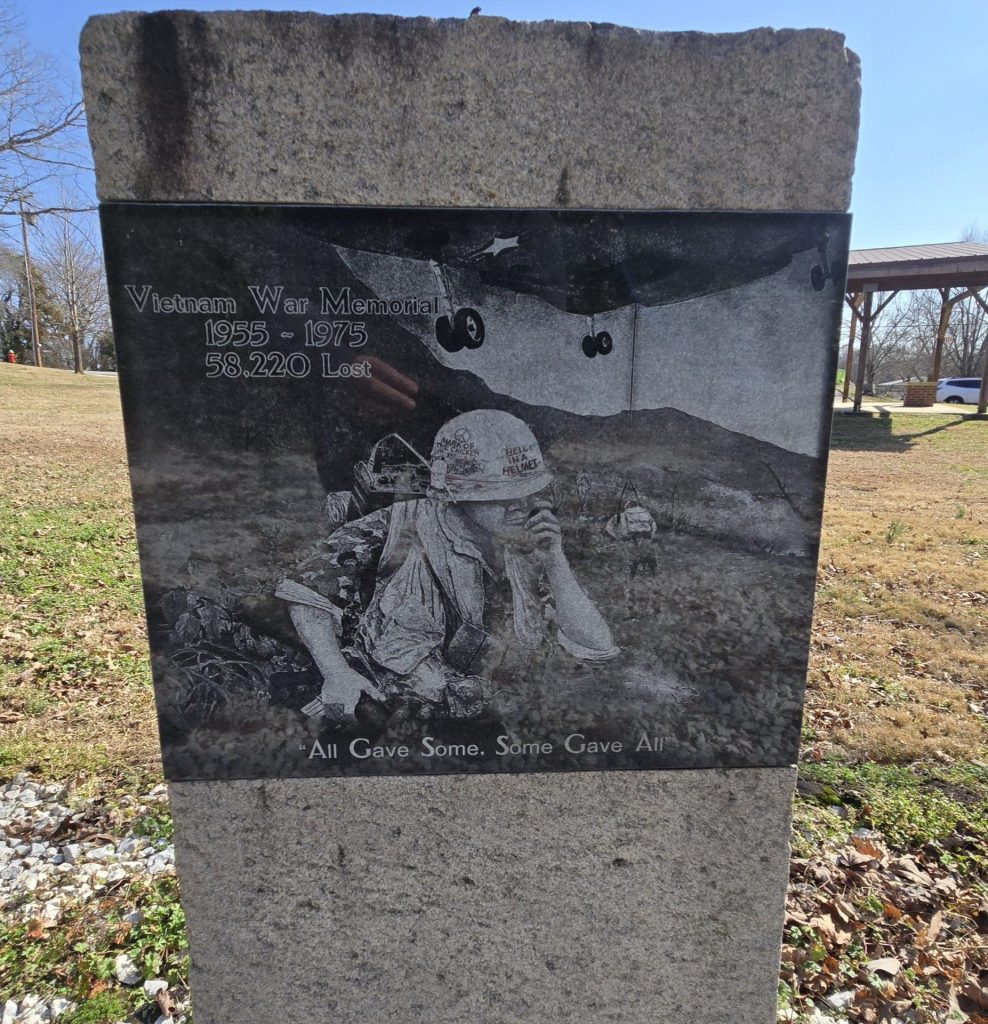 COLUMBUS, NC VIETNAM WAR MEMORIAL