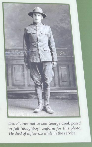 DES PLAINES WAR MEMORIAL PHOTO