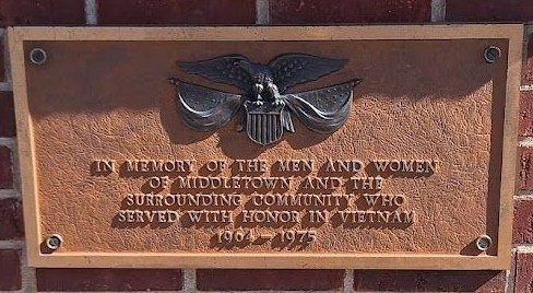 MIDDLETOWN AND SURRONDING COMMUNITY VIETNAM WAR MEMORIAL PLAQUE