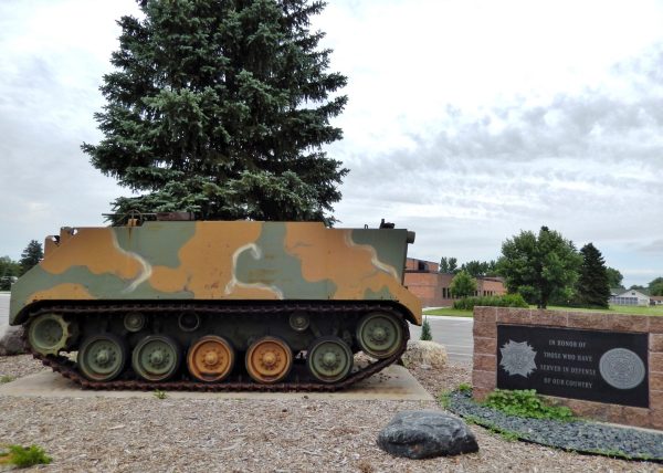 MOORHEAD WAR VETERANS MEMORIAL