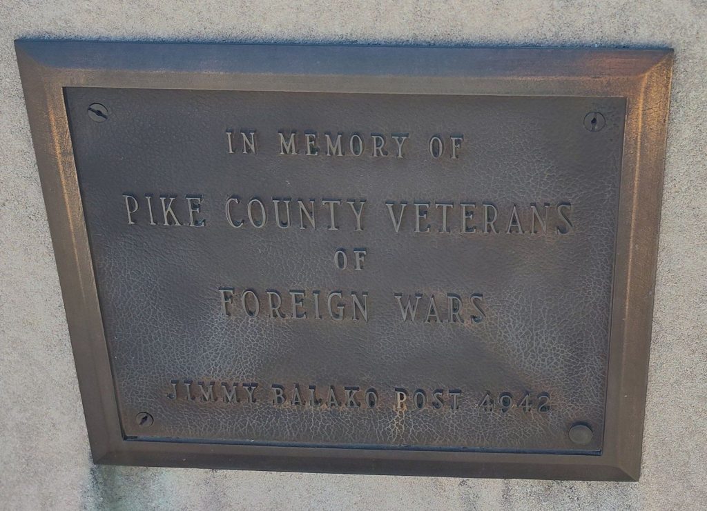 PIKE COUNTY FOREIGN WAR VETERANS MEMORIAL LIGHT POLE PLAUE