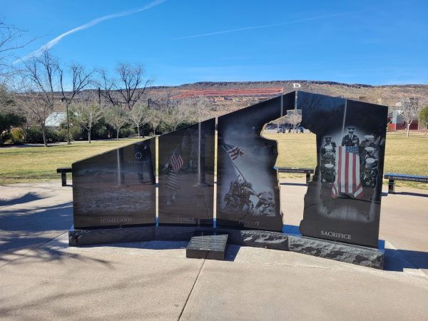 SAINT GEORGE GOLD STAR FAMILIES MEMORIAL MONUMENT BACK