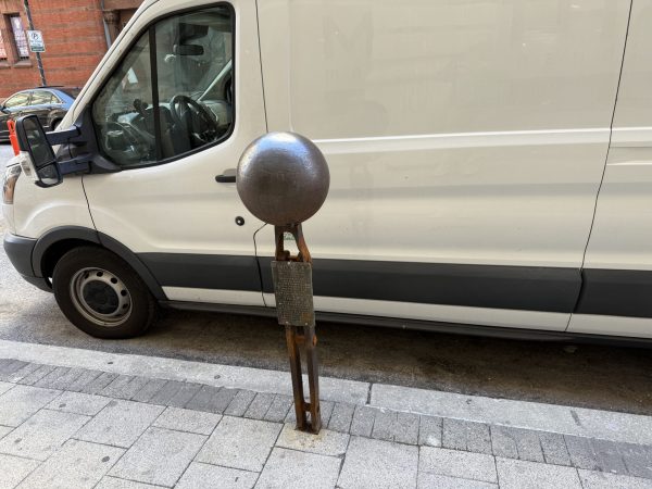 THIS BOMB WAR MEMORIAL