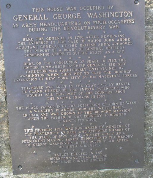 THIS HOUSE WAS OCCUPIED BY GENERAL GEORGE WASHINGTON MEMORIAL PLAQUE