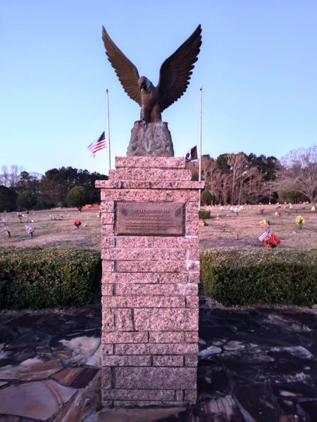 TO THE GLORY OF GOD VALIANT DEAD MEMORIAL