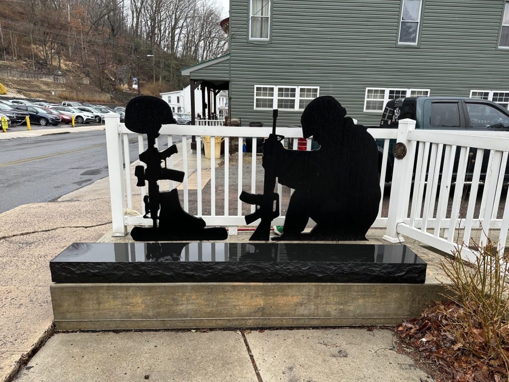 VFW POST 8067 WAR MEMORIAL SILHOUETTE