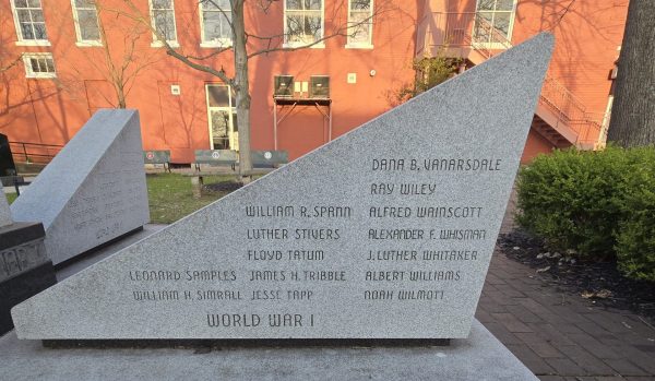 VETERANS MEMORIAL PARK SCULPTURE STONE B